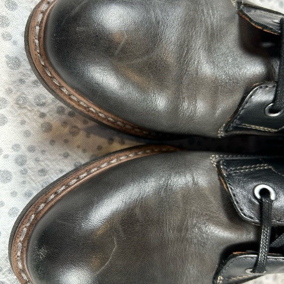 Women's Black Lace up Leather Boots - Picture 6 of 6